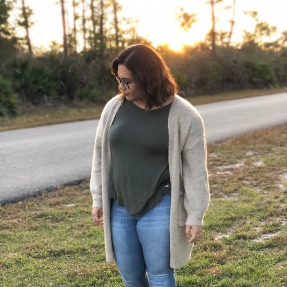 Meet your Posher, Jessica - Picture 1 of 1